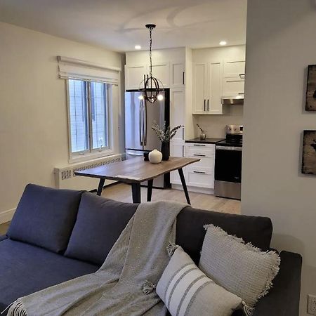 Free Parking, Beautiful 4 1/2- 2 Bedroom Apartment Montreal Luaran gambar