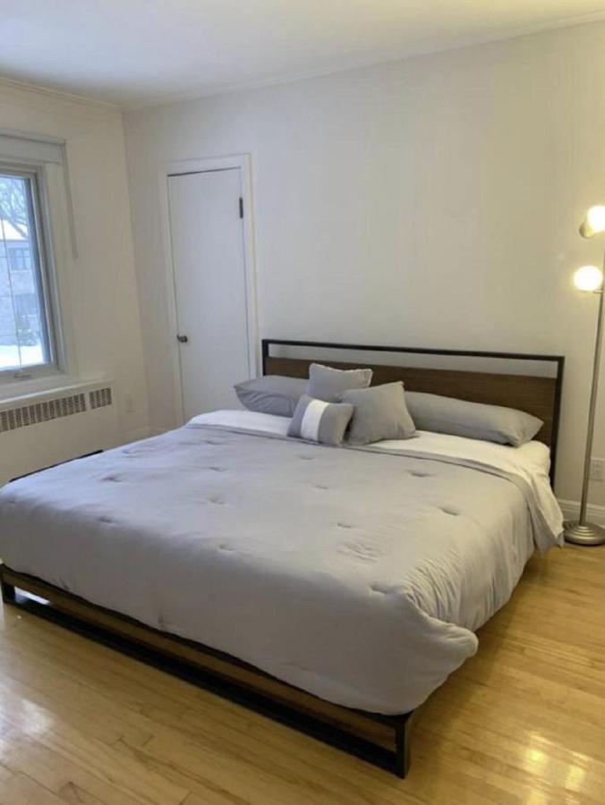 Free Parking, Beautiful 4 1/2- 2 Bedroom Apartment Montreal Luaran gambar